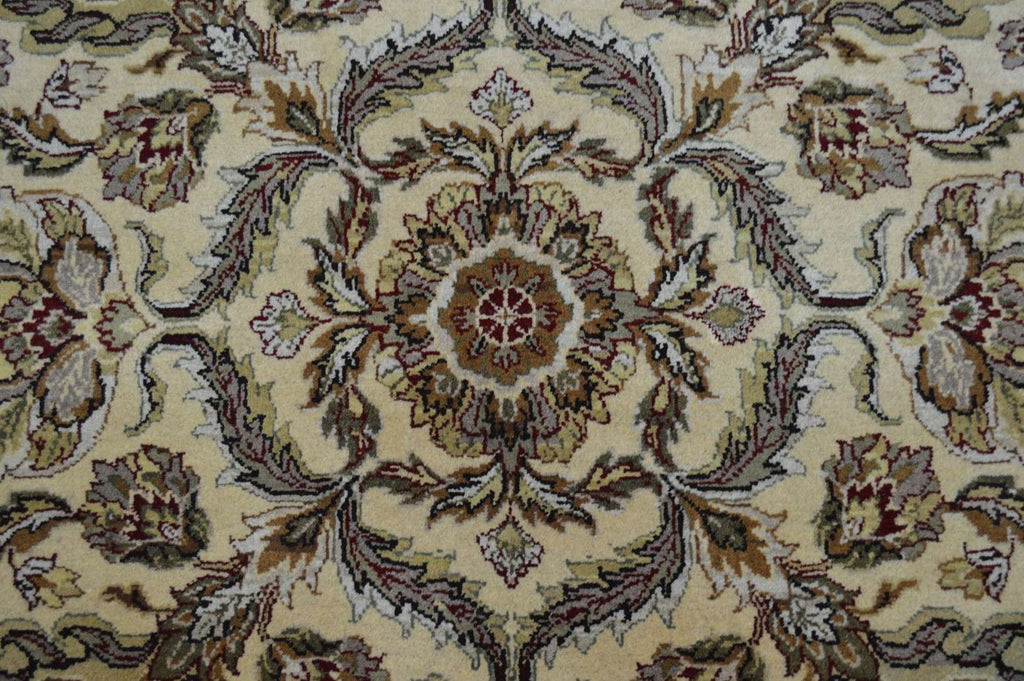 10' 0" x 10' 0" India Agra Round Rug image 4