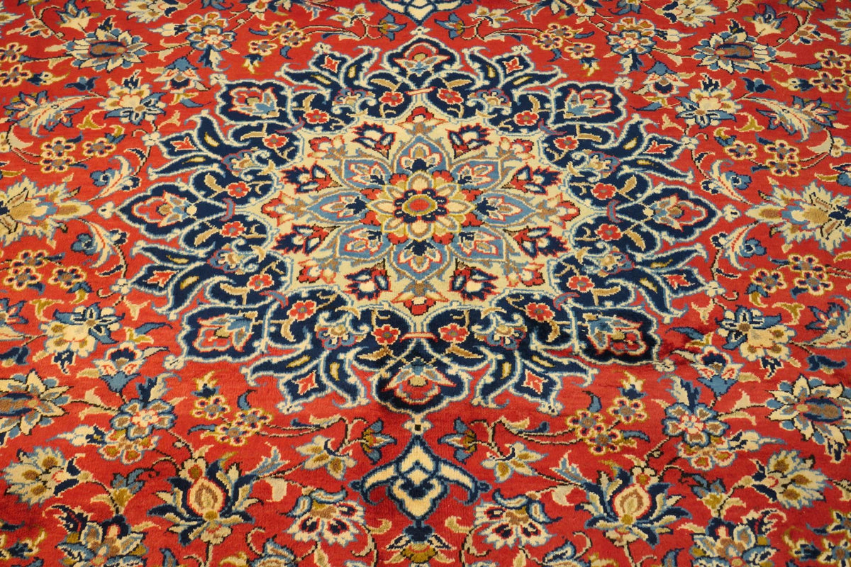 7'4'' x 11'1'' Persian Najafabad Rug image 6