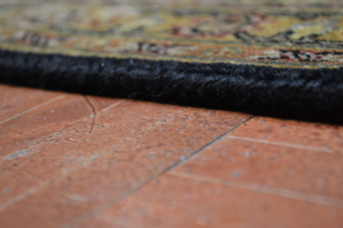 8' 0" x 10' 0" India Agra Rug image 10