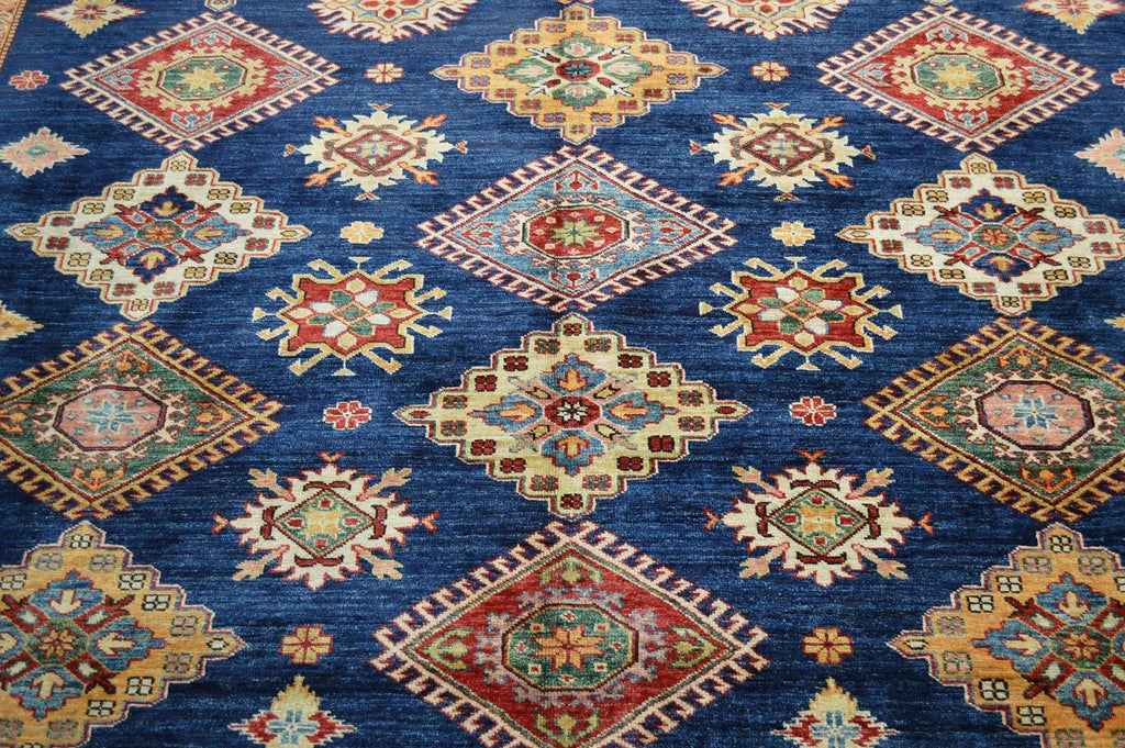 8' 10" x 11' 5" Pakistan Kazak Rug image 11