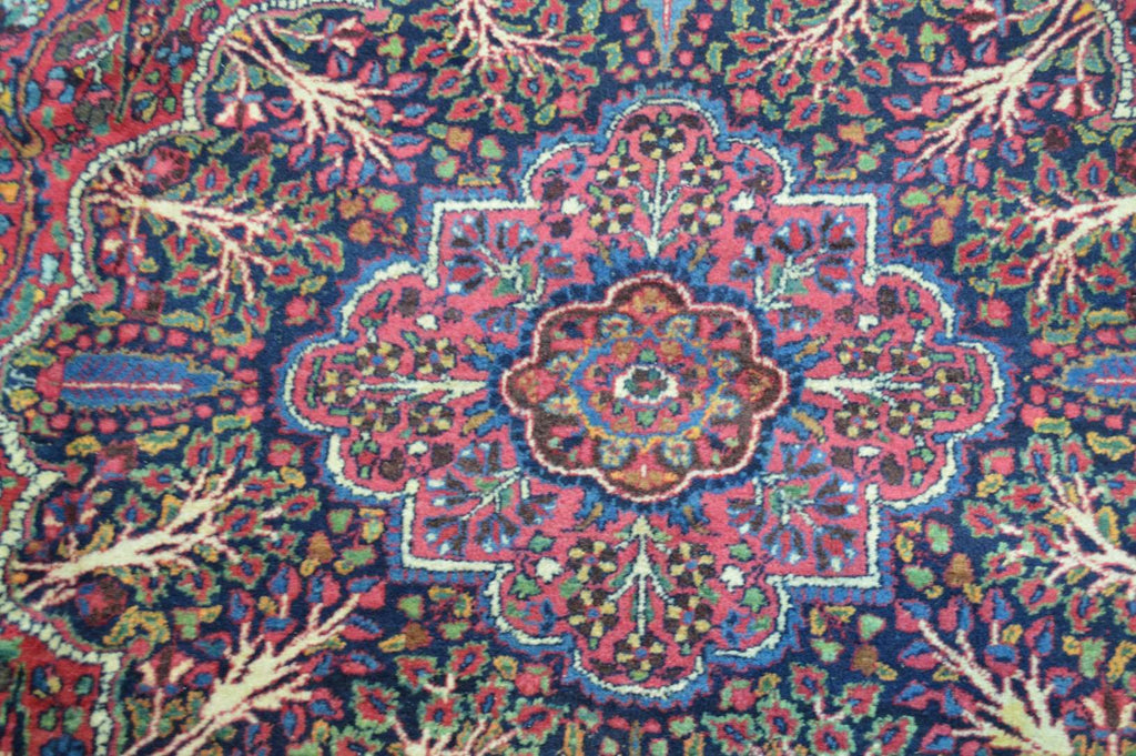 10' 1" x 13' 8" Persian Mehad Rug image 2