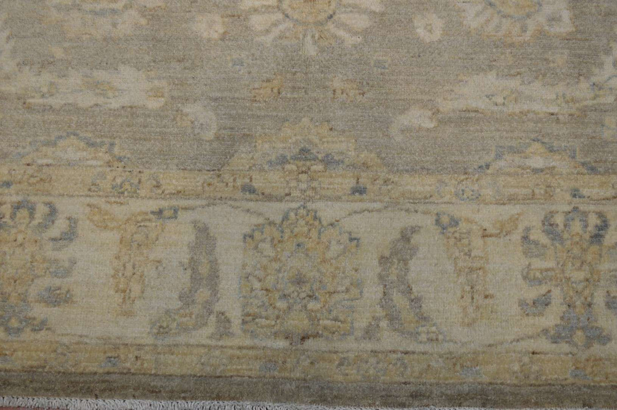 6' 0" x 8' 8" Pakistan Peshawar Rug image 11