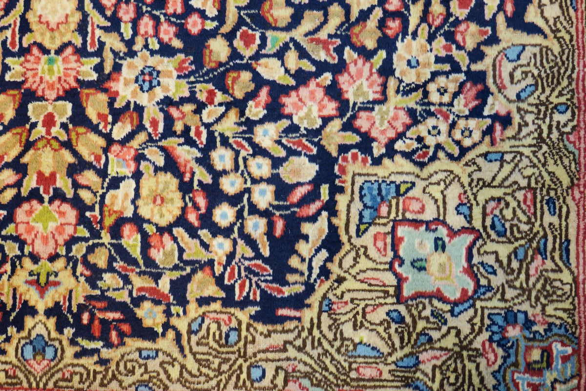 6'3'' x 9'5'' Persian Kerman Rug image 1