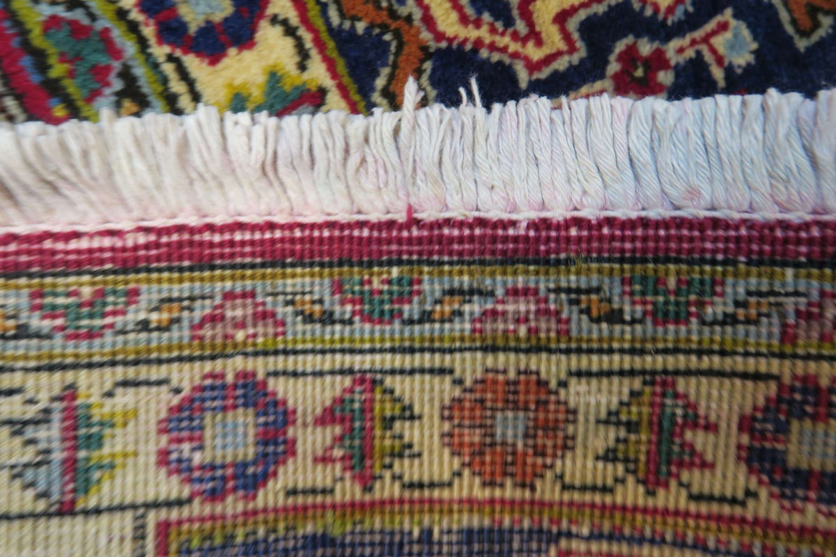 6'5'' x 10'0'' Persian Tabriz Rug image 9
