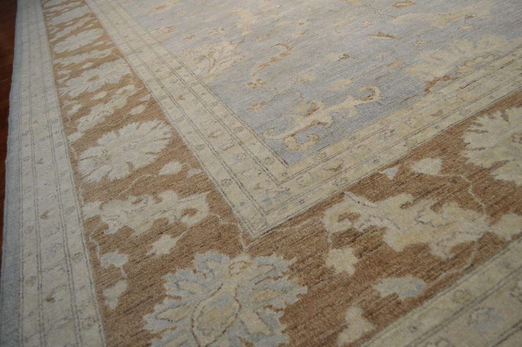 9' 10" x 13' 9" Pakistan Peshawar Rug image 4
