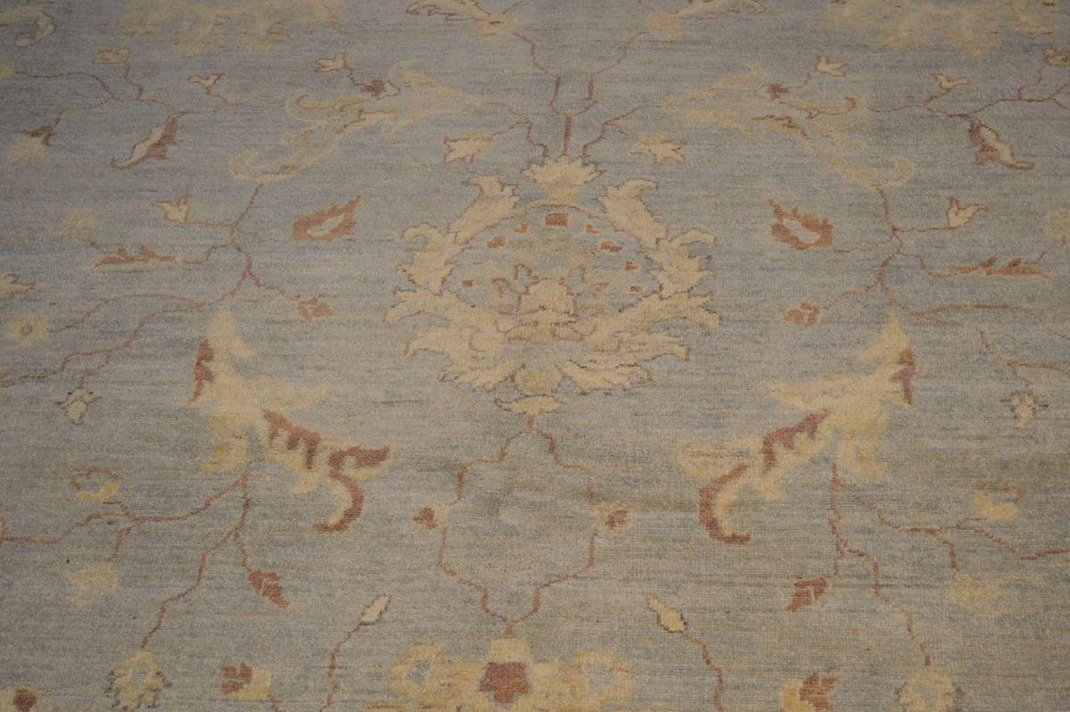 9' 10" x 13' 9" Pakistan Peshawar Rug image 6