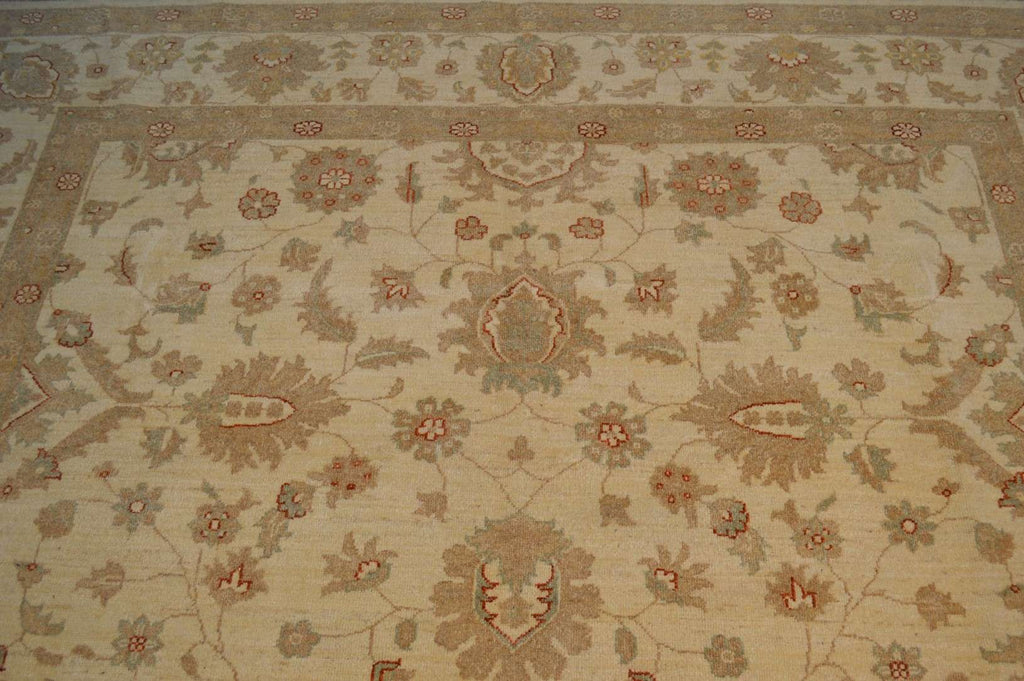 8' 0" x 9' 10" Pakistan Peshawar Rug image 7