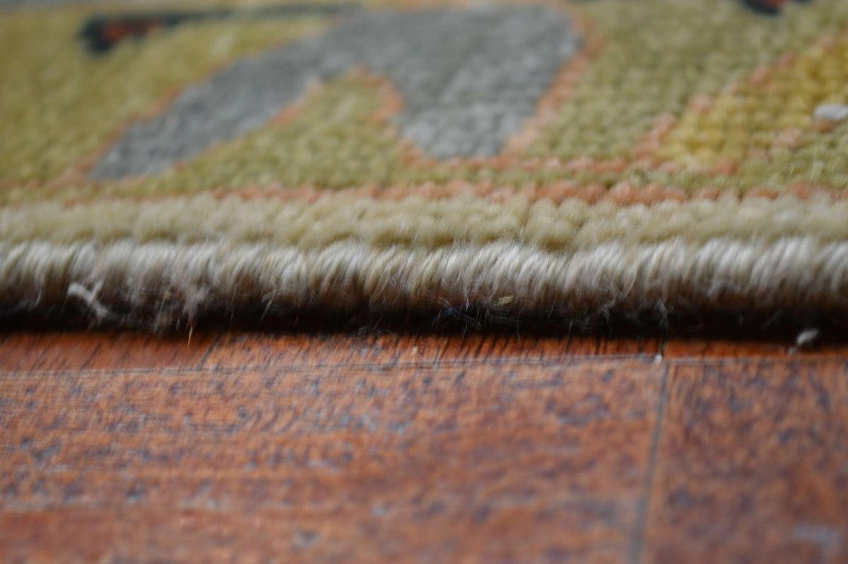 10' 0" x 13' 10" India Mahal Rug image 3