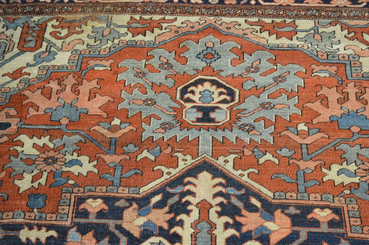 10' 0" x 11' 6" Persian Serapi Rug image 7