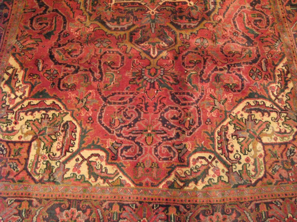 6' 2" x 9' 3" Persian Gorovan Rug image 7