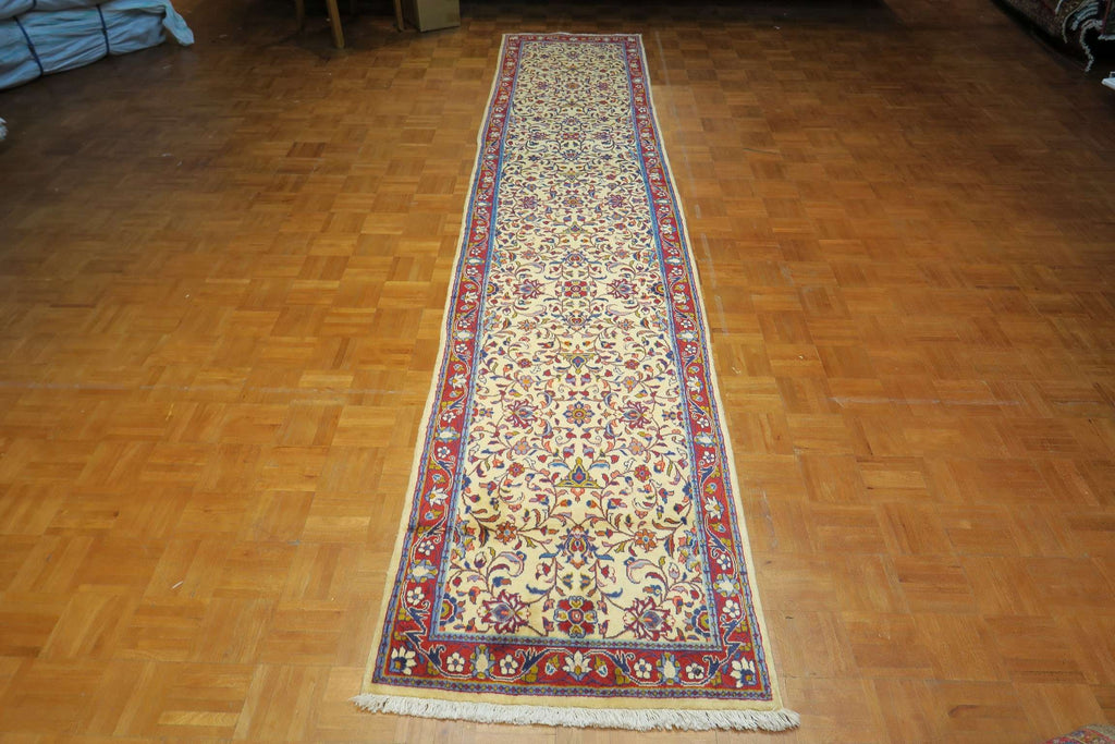 2'6'' x 13'1'' Persian Sarouk Rug image 11