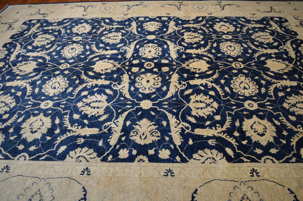 10' 1" x 13' 7" Pakistan Peshawar Rug image 10