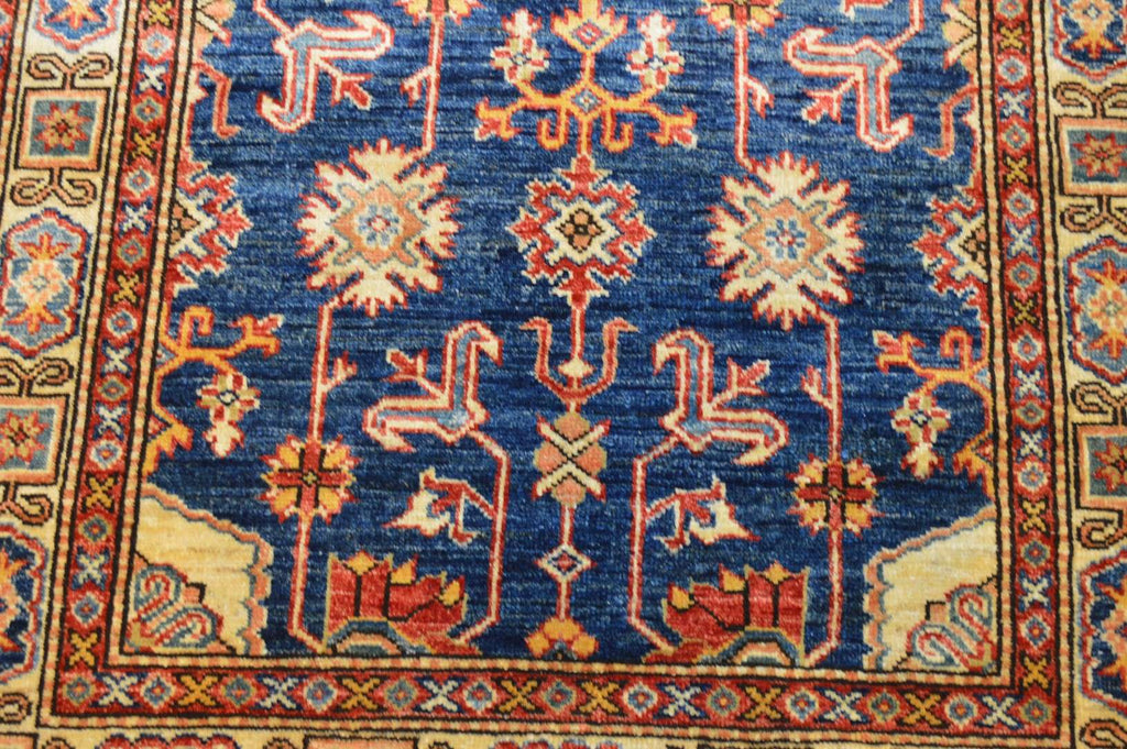 3' 5" x 5' 6" Pakistan Kazak Rug image 9