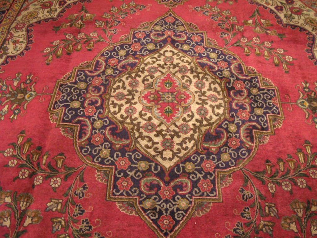 10' 0" x 12' 9" Persian Tebriz Rug image 8