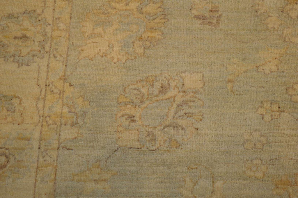 5' 1" x 6' 9" Pakistan Peshawar Rug image 6