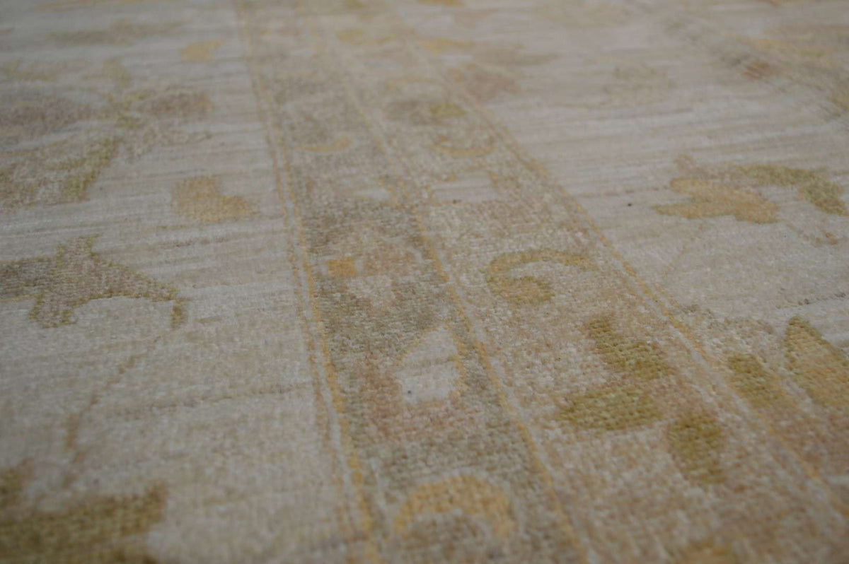 12' 0" x 17' 6" Pakistan Peshawar Rug image 8