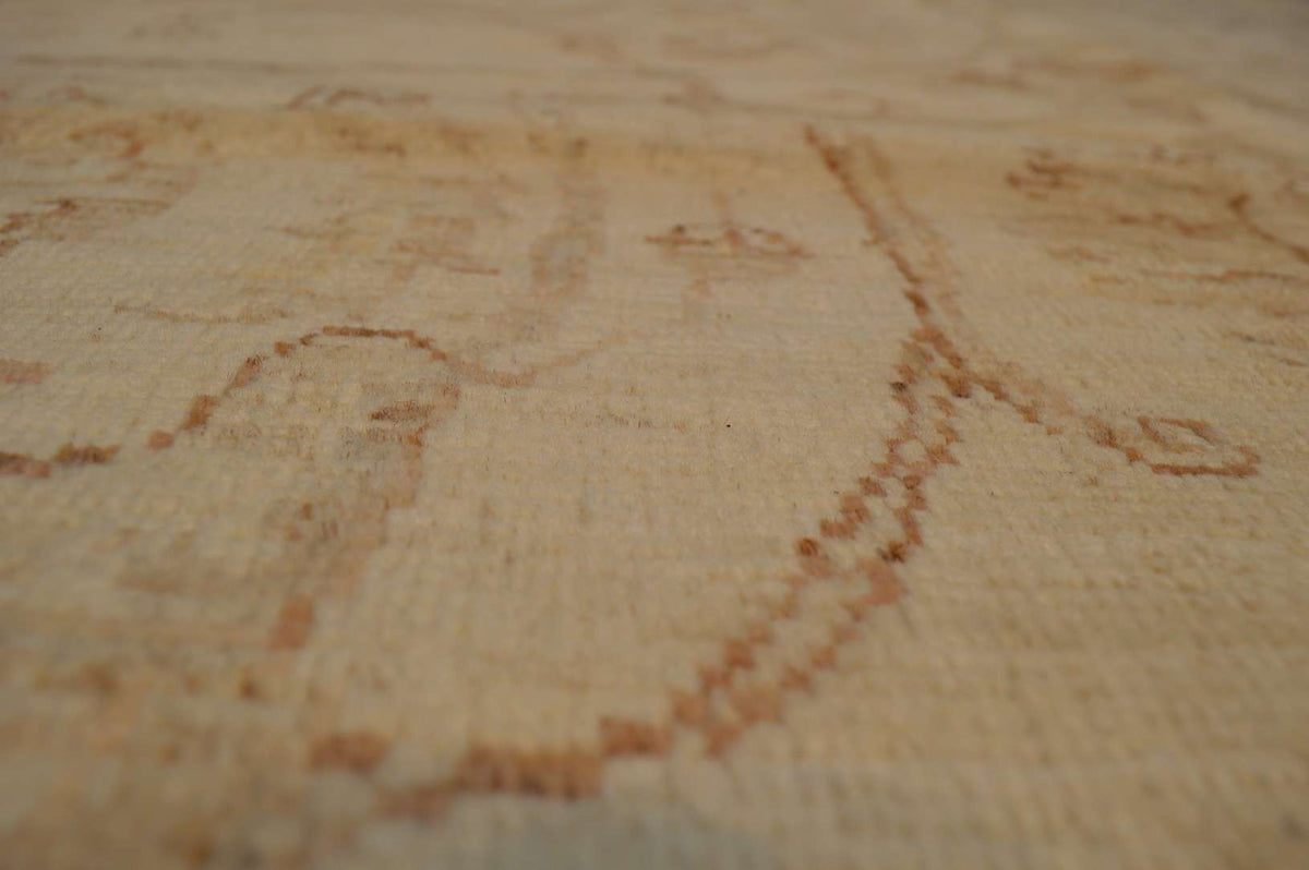 8' 0" x 9' 7" Pakistan Peshawar Rug image 3