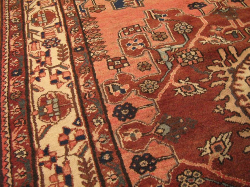 4' 4" x 6' 4" Persian Tafresh Rug image 8