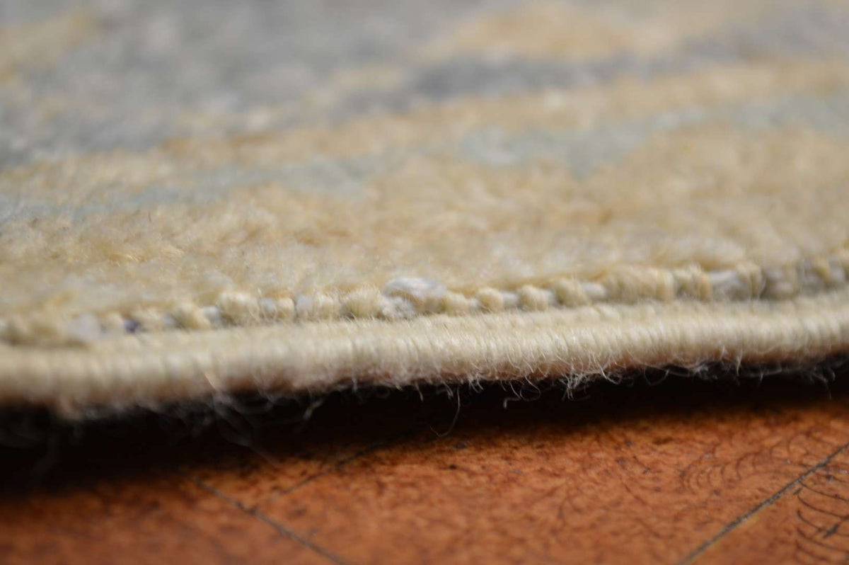 3' 9" x 6' 1" Pakistan Peshawar Rug image 9