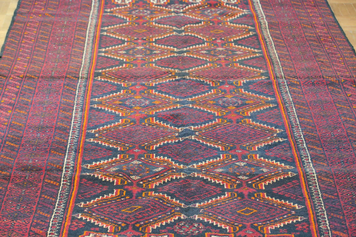 3'5'' x 7'4'' Persian Baluch Rug image 10