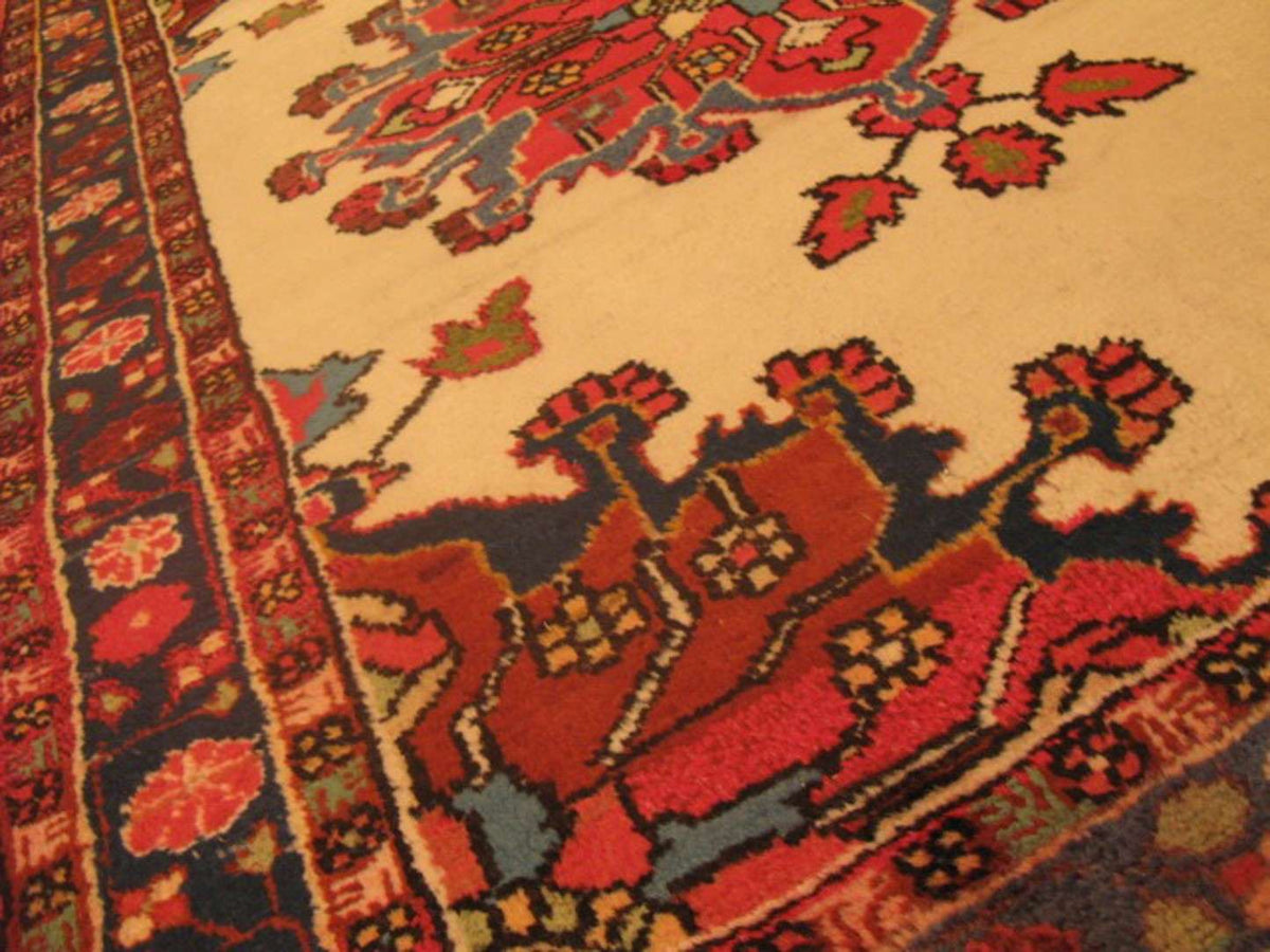 3' 1" x 4' 4" Persian Tafresh Rug image 4