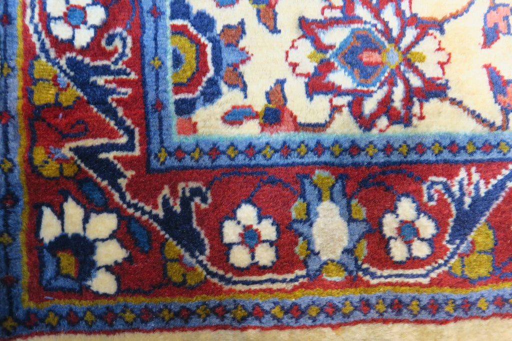 2'6'' x 13'1'' Persian Sarouk Rug image 3