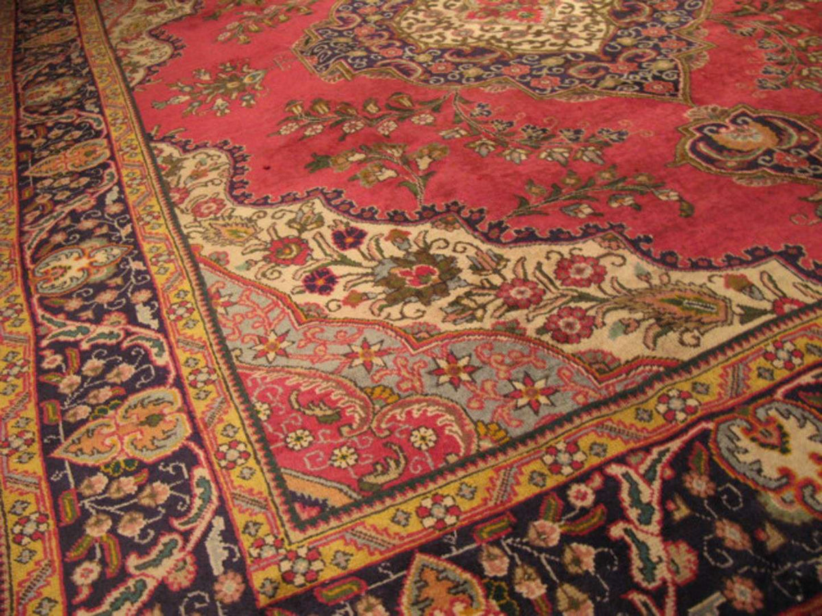10' 0" x 12' 9" Persian Tebriz Rug image 4