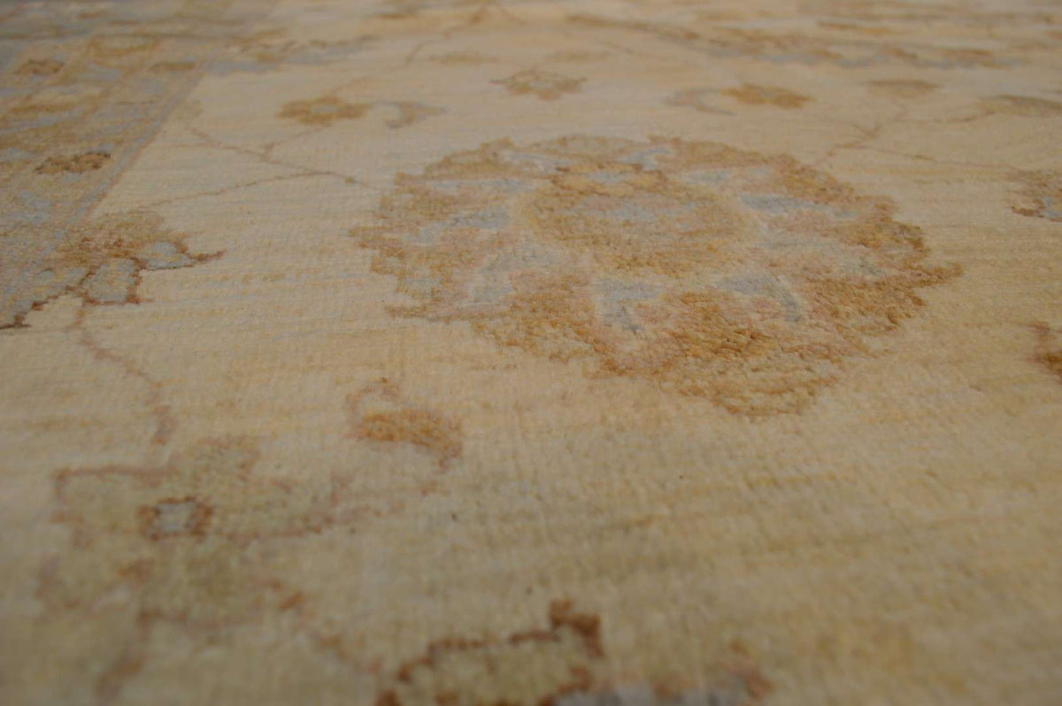 11' 10" x 15' 2" Pakistan Peshawar Rug image 9
