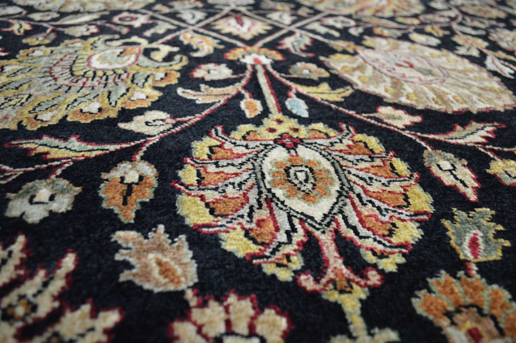 8' 0" x 10' 0" India Agra Rug image 5