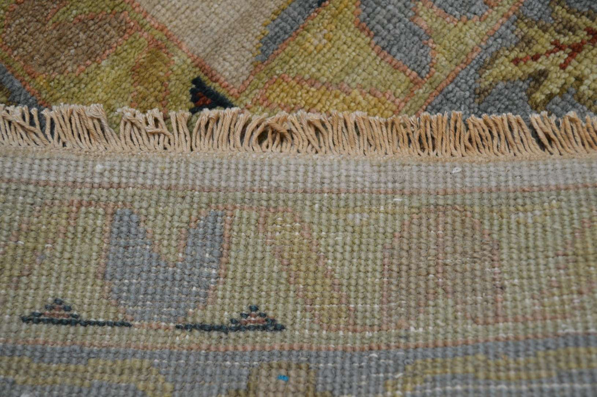 10' 0" x 13' 10" India Mahal Rug image 1