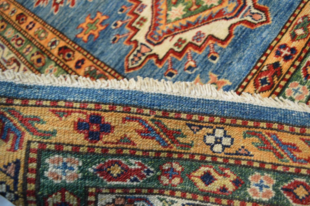10' 2" x 13' 9" Pakistan Kazak Rug image 12