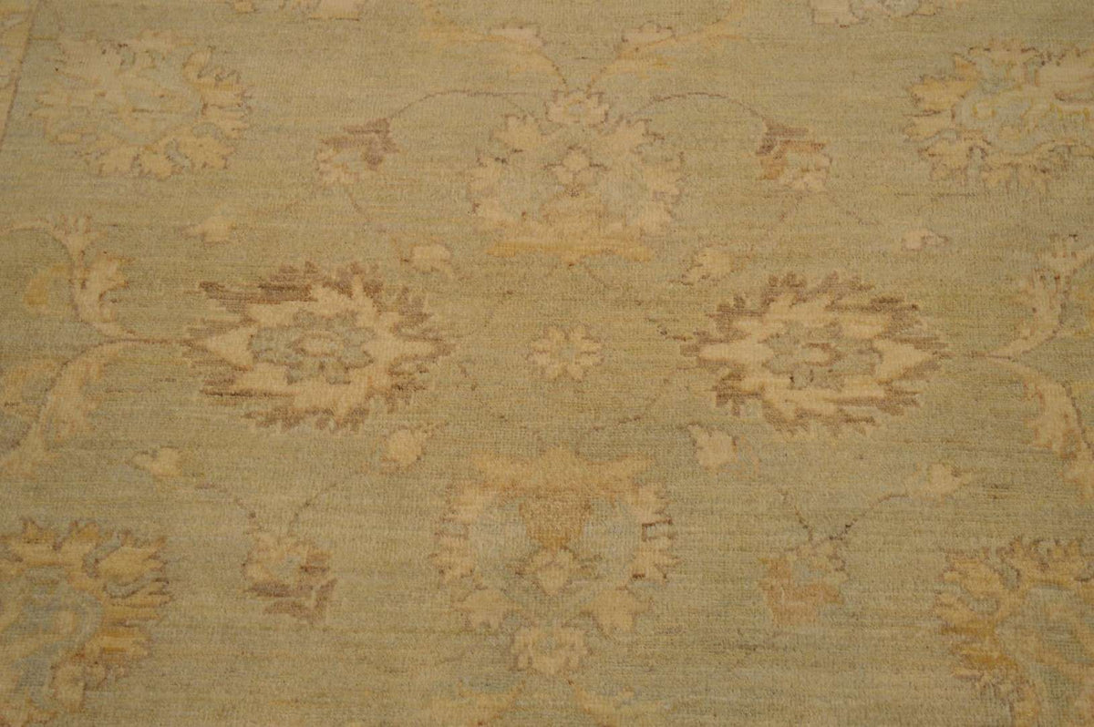 5' 1" x 6' 9" Pakistan Peshawar Rug image 3