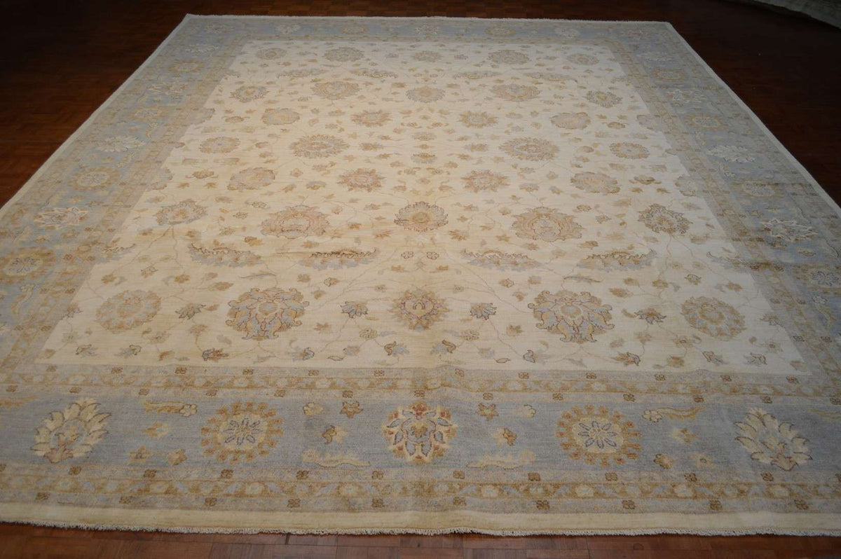 11' 10" x 15' 2" Pakistan Peshawar Rug image 1