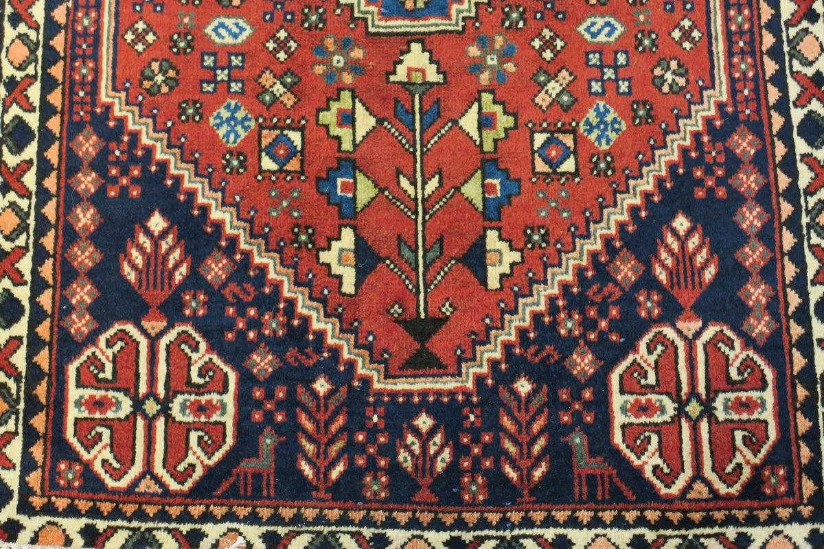 1'9'' x 3'2'' Persian Abadeh Rug image 0