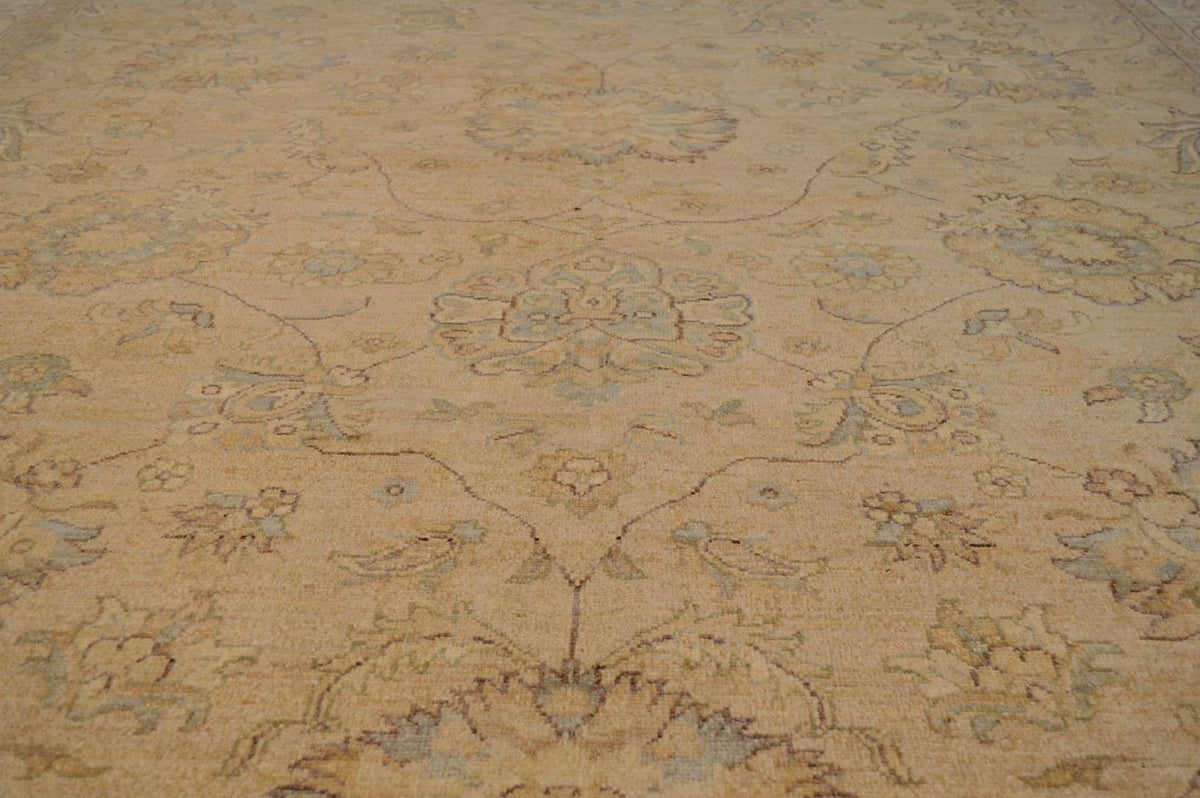 8' 1" x 9' 10" Pakistan Peshawar Rug image 9