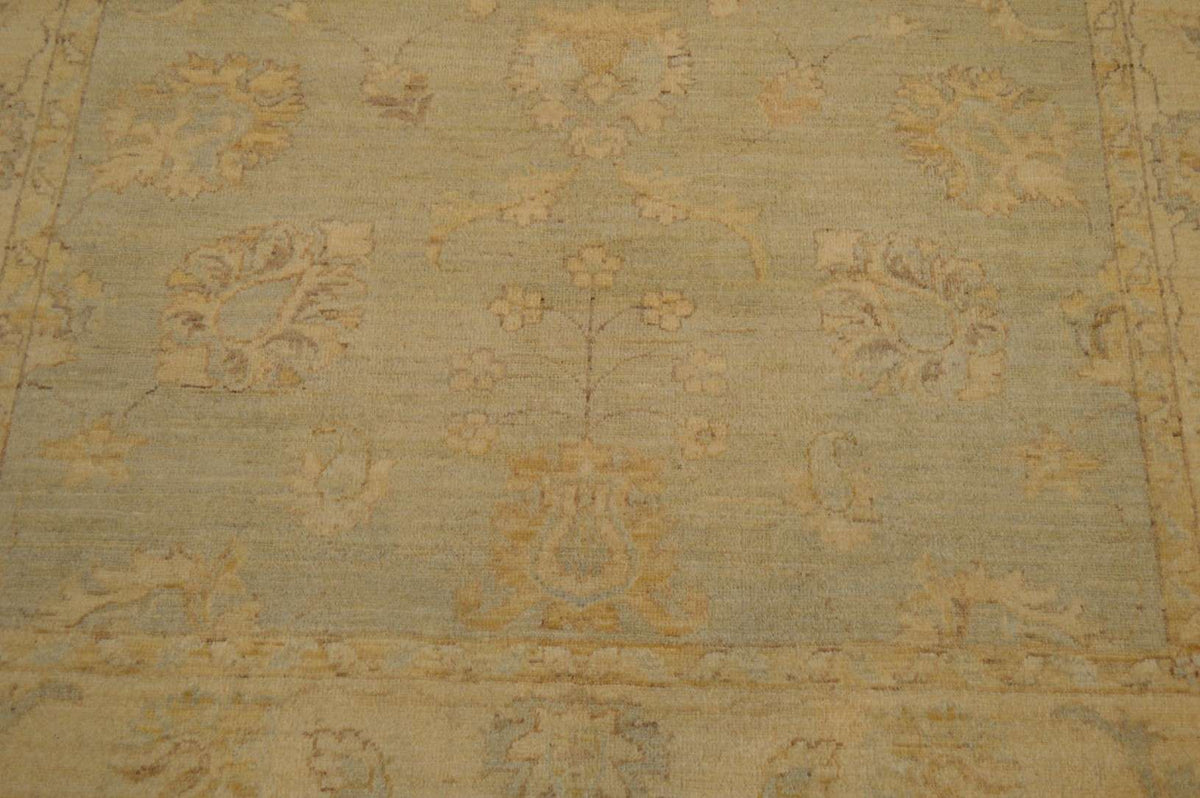 5' 1" x 6' 9" Pakistan Peshawar Rug image 5