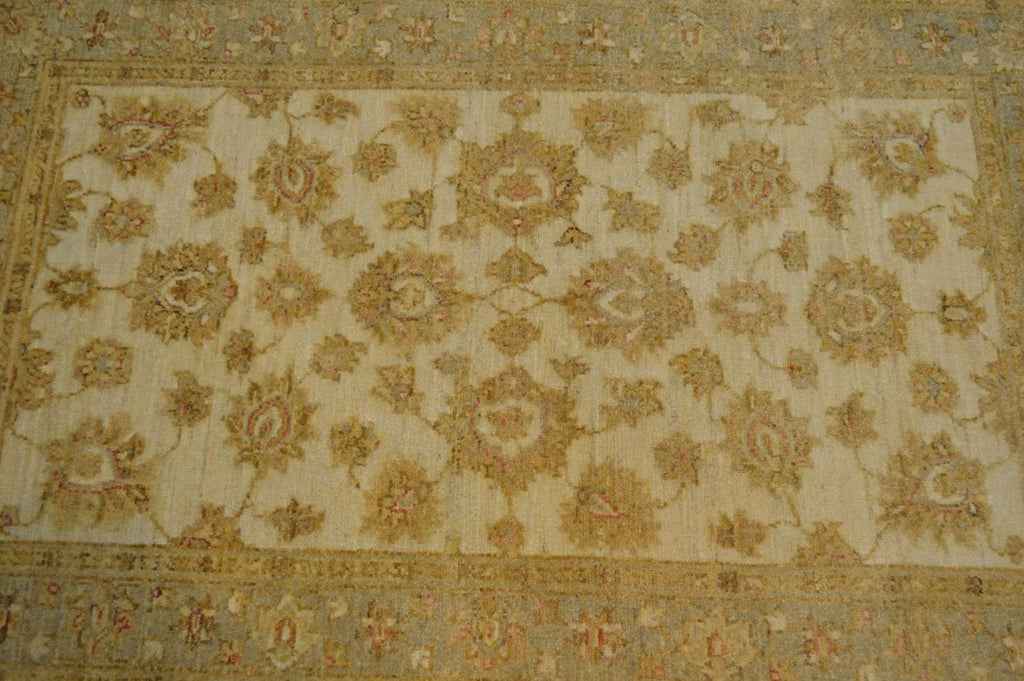 3' 1" x 5' 0" Pakistan Peshawar Rug image 5