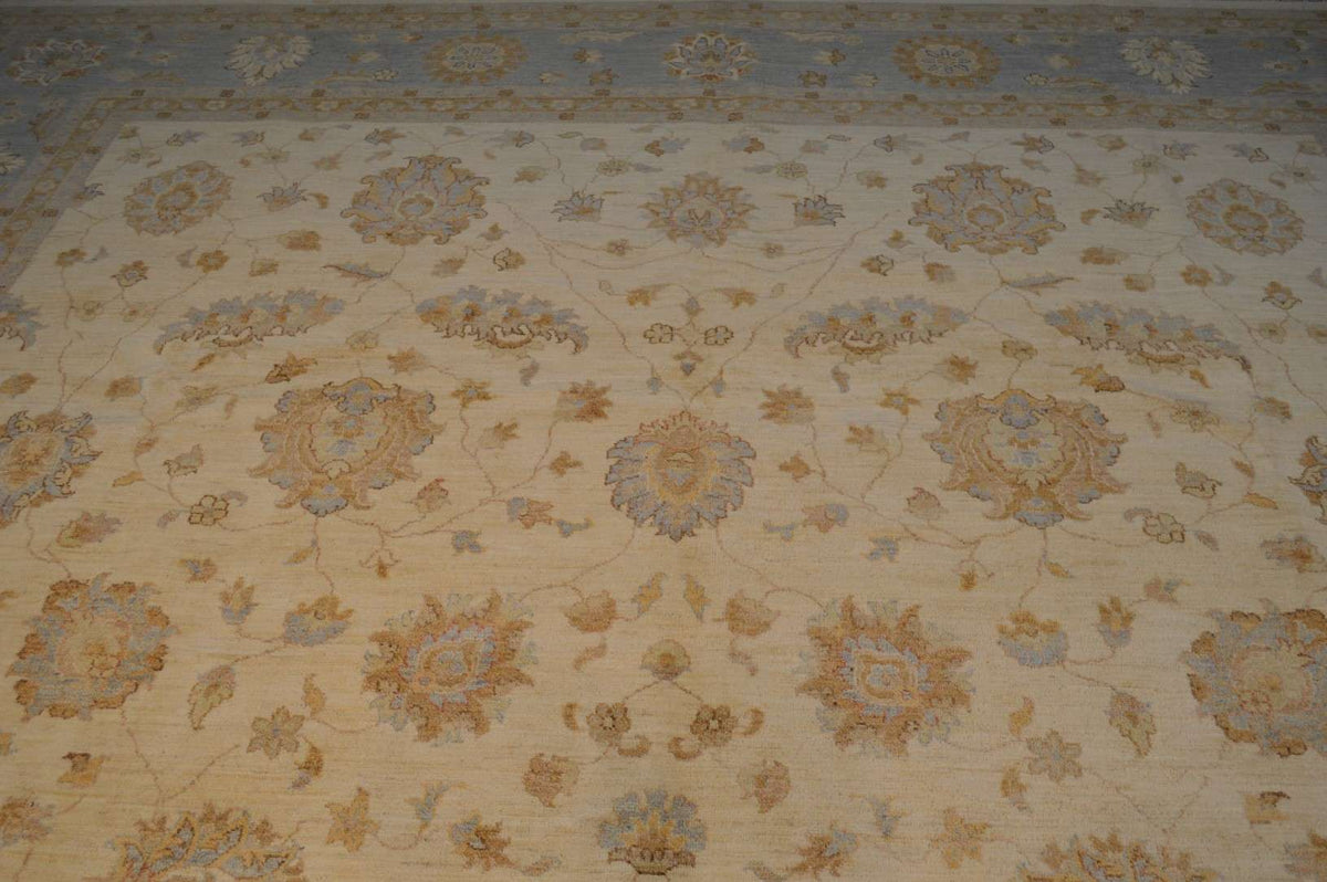 11' 10" x 15' 2" Pakistan Peshawar Rug image 8