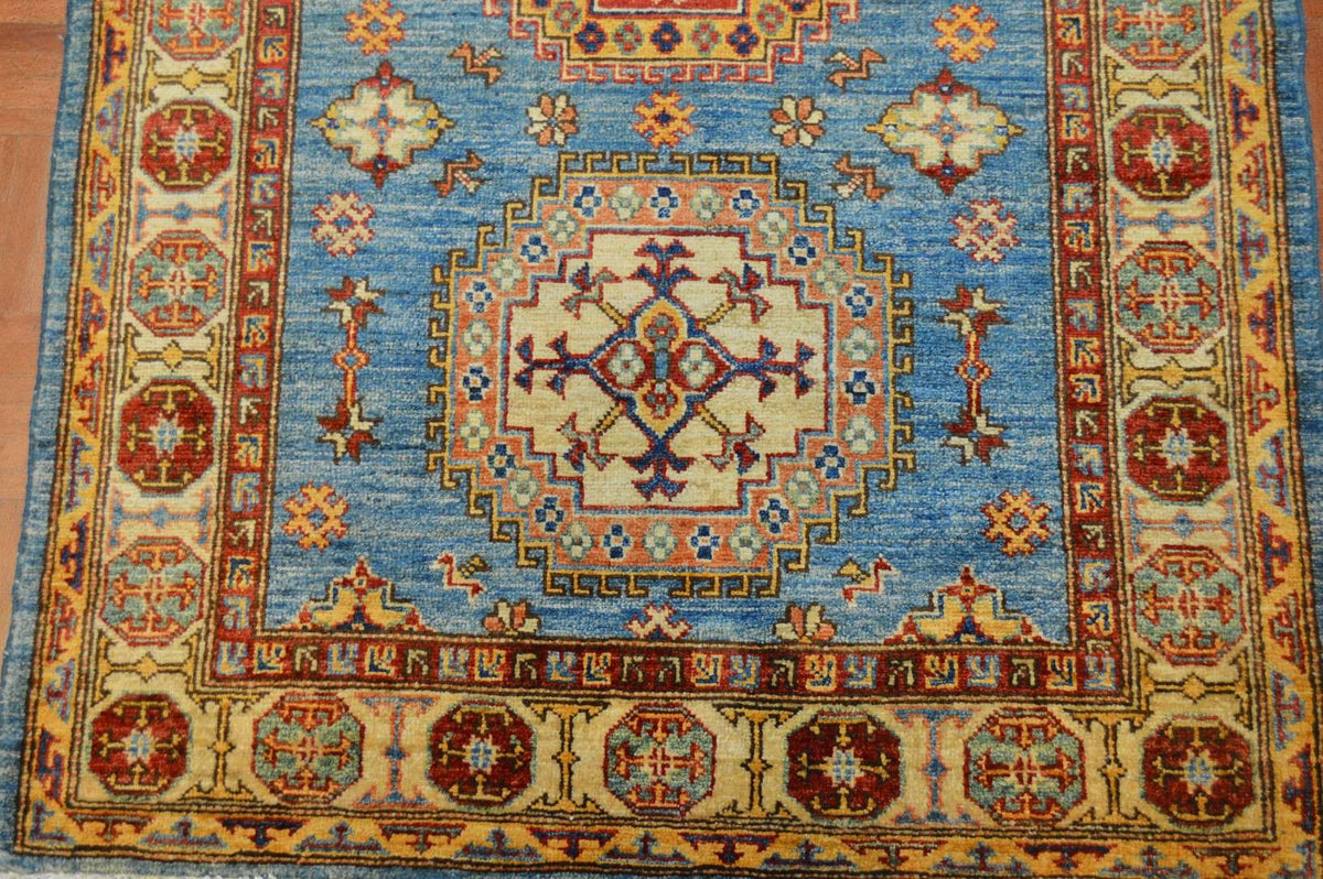 3' 5" x 5' 2" Pakistan Kazak Rug image 3