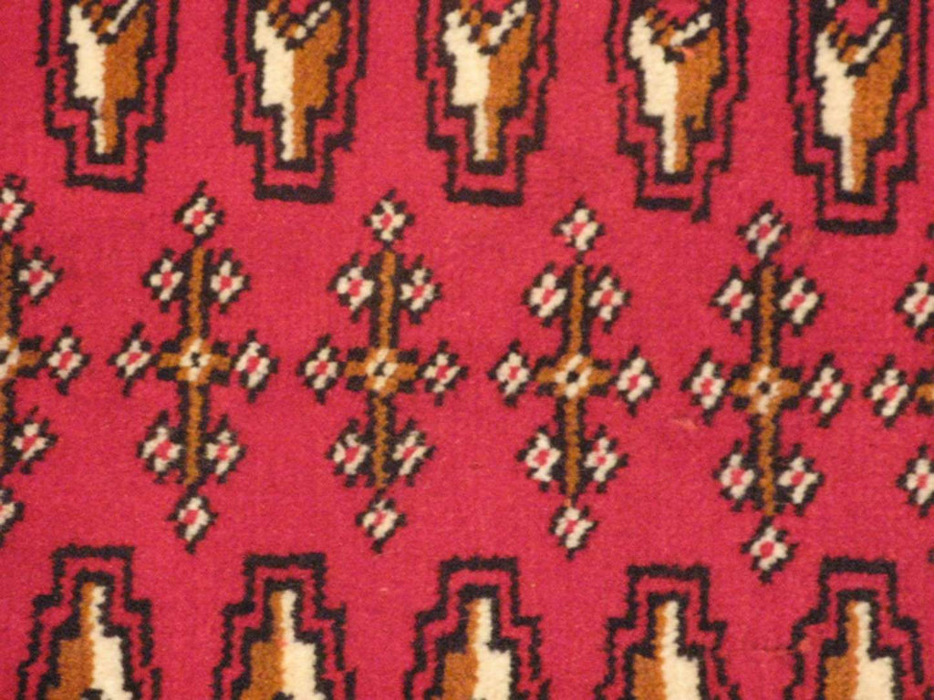 1' 8" x 3' 5" Persian Turkmen Rug image 5