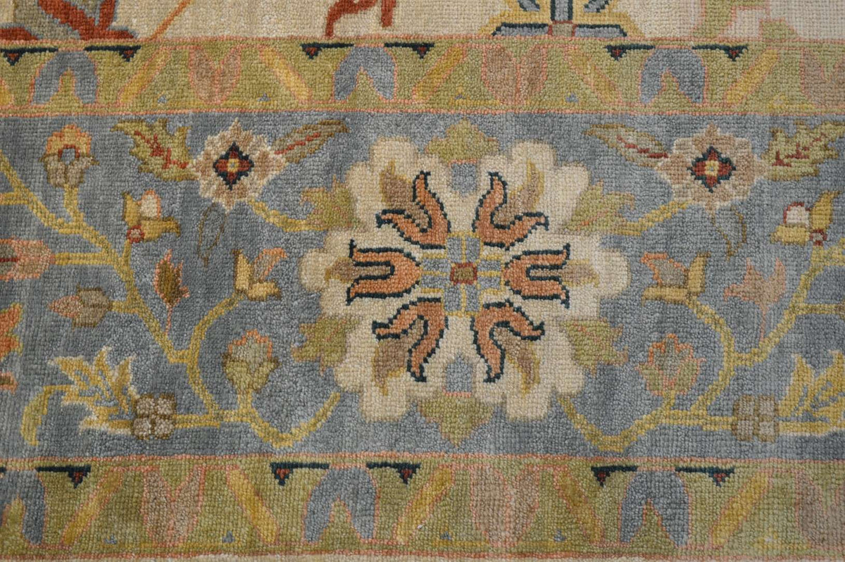 10' 0" x 13' 10" India Mahal Rug image 4