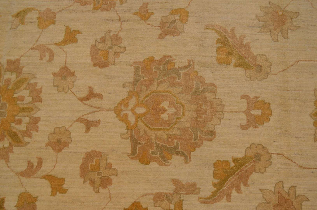 12' 0" x 17' 6" Pakistan Peshawar Rug image 6