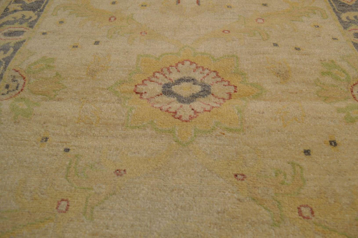 3' 0" x 4' 10" Pakistan Peshawar Rug image 8