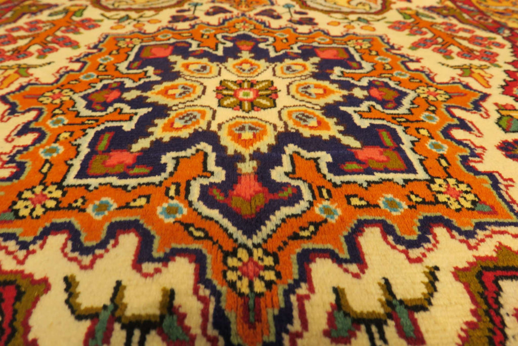3'2'' x 4'7'' Persian Tabriz Rug