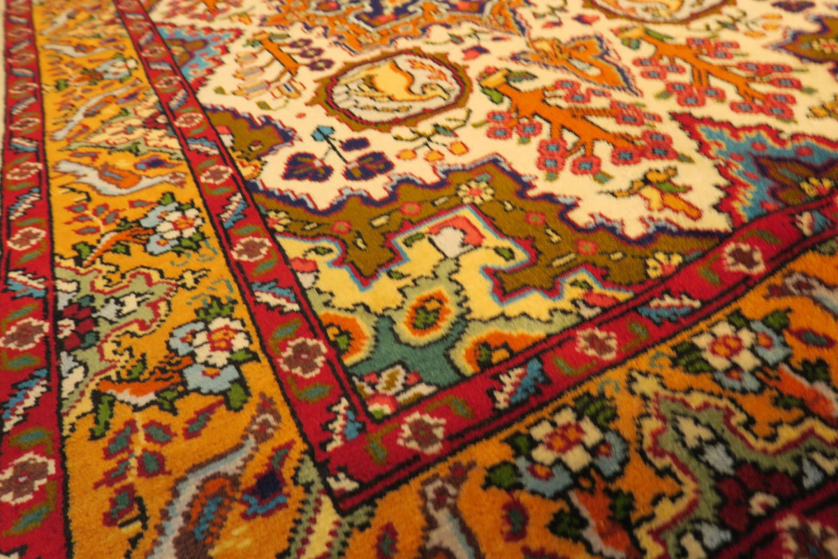 3'2'' x 4'7'' Persian Tabriz Rug