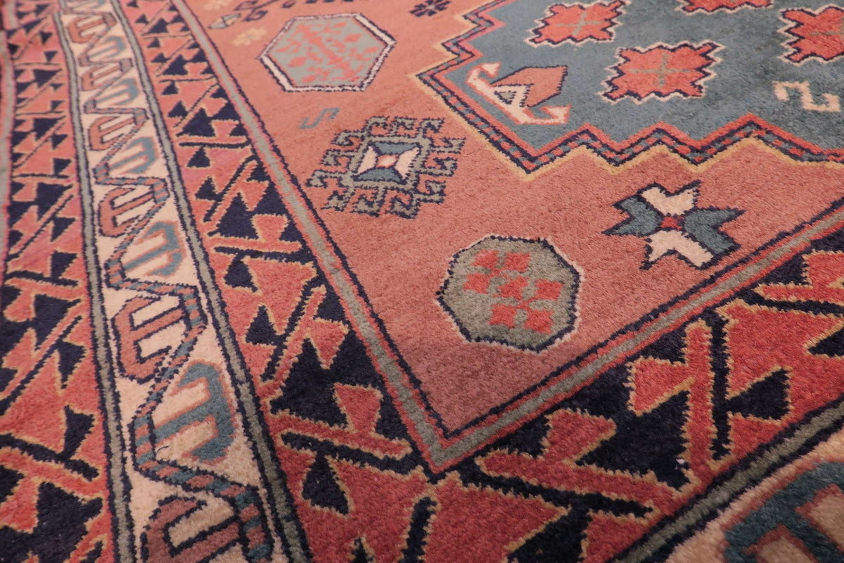 4'1'' x 5'4'' Persian Ardabil Rug