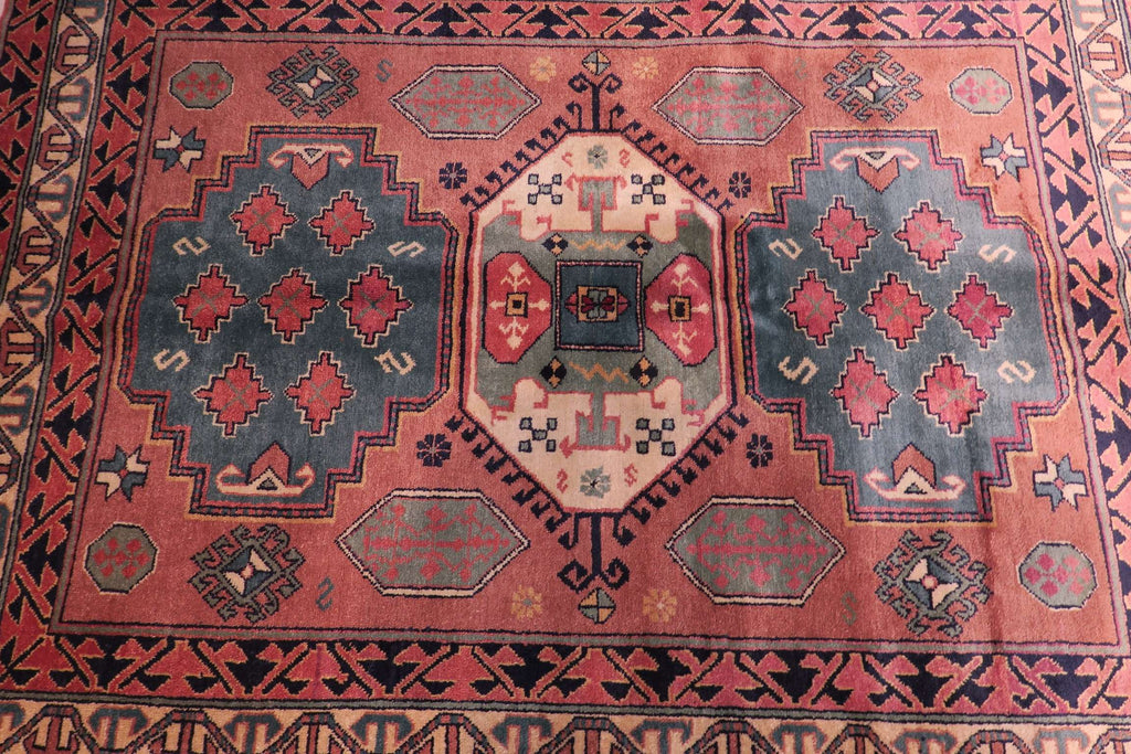 4'1'' x 5'4'' Persian Ardabil Rug