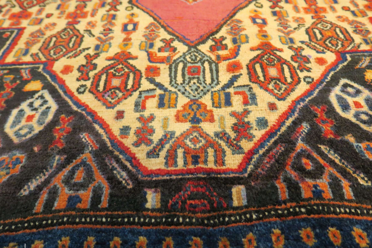 4'1'' x 5'2'' Persian Sanandaj Rug