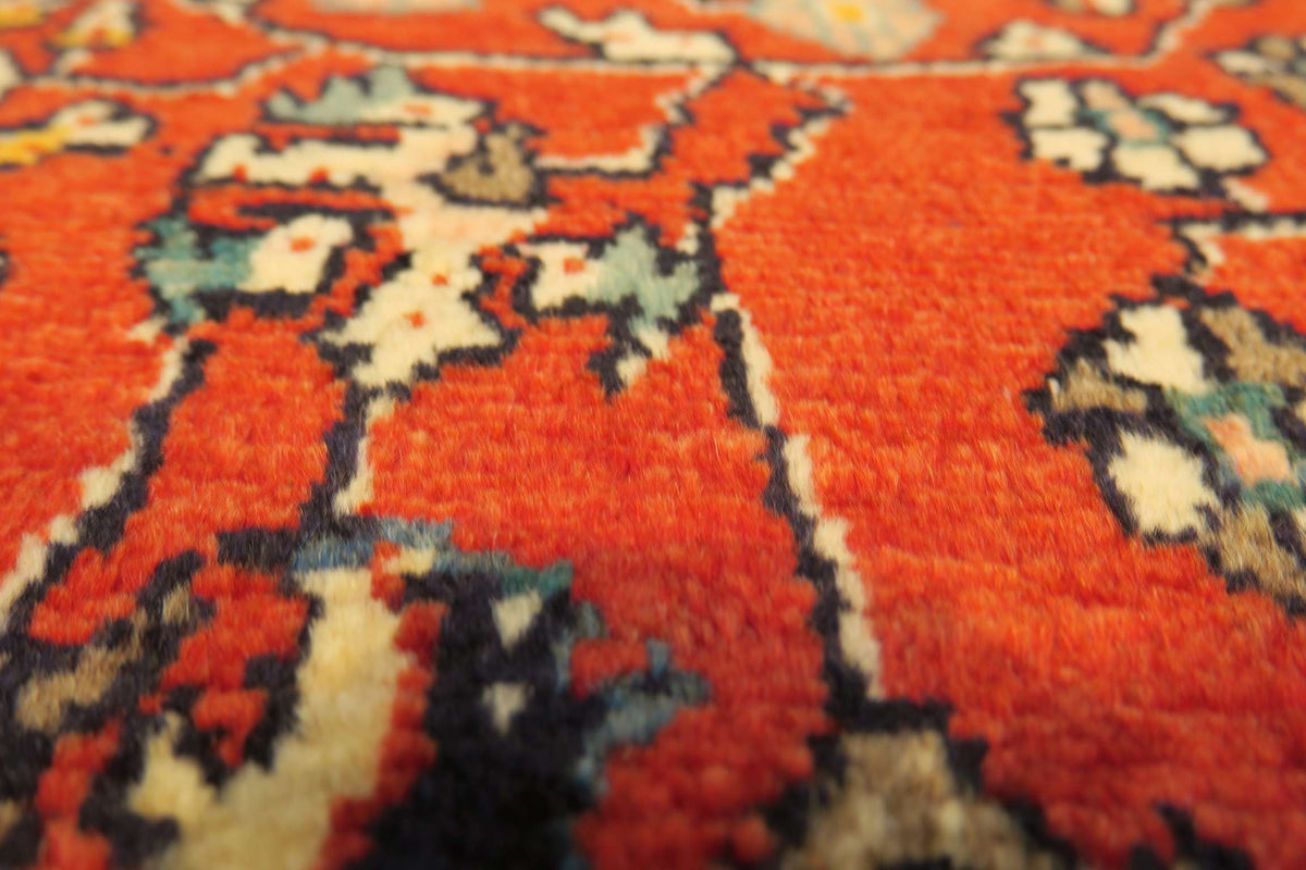 3'5'' x 6'0'' Persian Jozan Rug