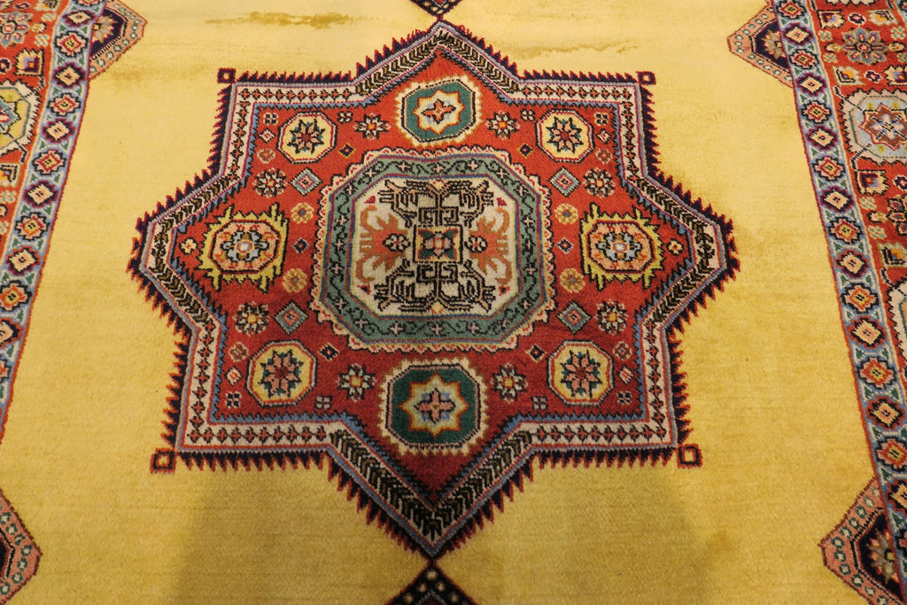 3'2'' x 4'6'' Persian Tabriz Rug